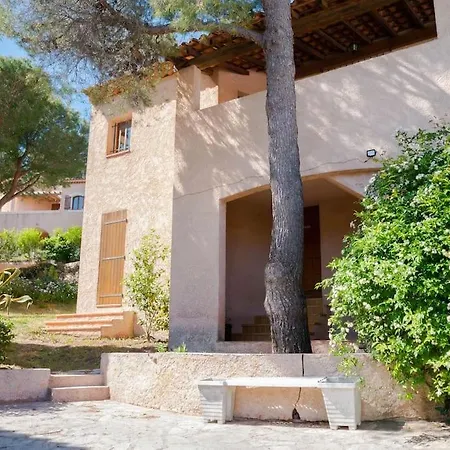 Maison Familiale Sous Les Palmiers De Villa